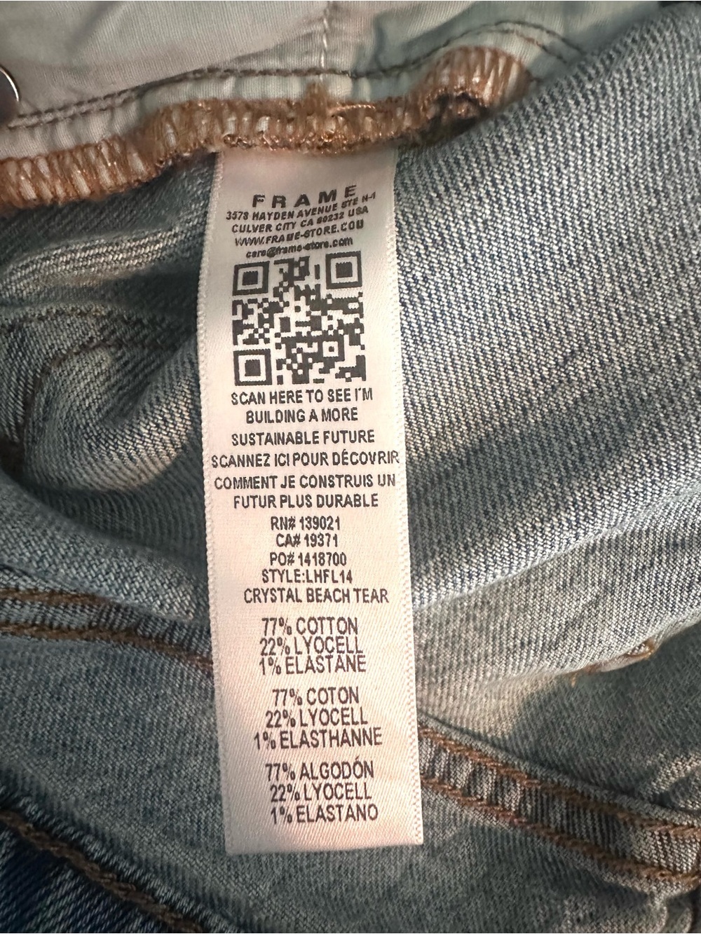 Frame Le High Flare in Crystal Beach Jeans with Subtle Distressing Size 28 - Picture 13 of 14